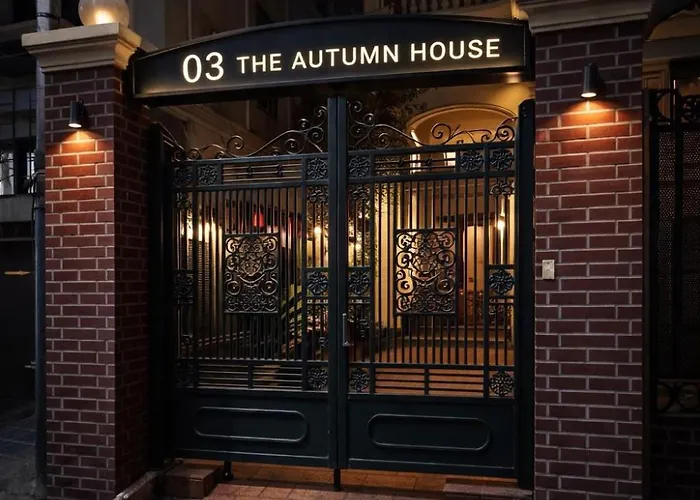 The Autumn House - Homestay At To Ngoc Van Hanoi