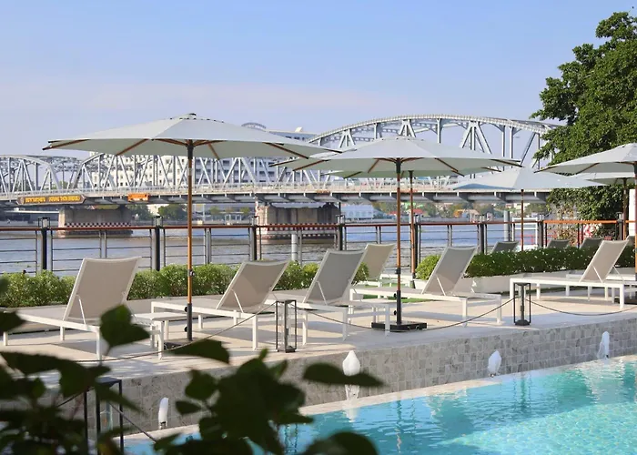 Tara Bangkok Riverside