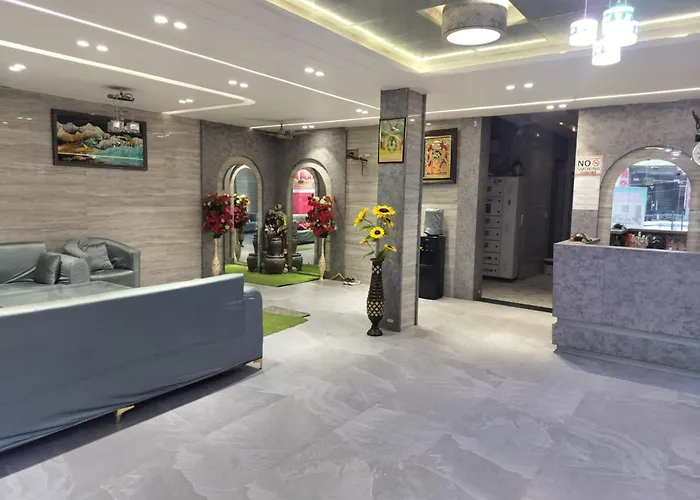Shri Balaji Dham Hotel Vrindavan
