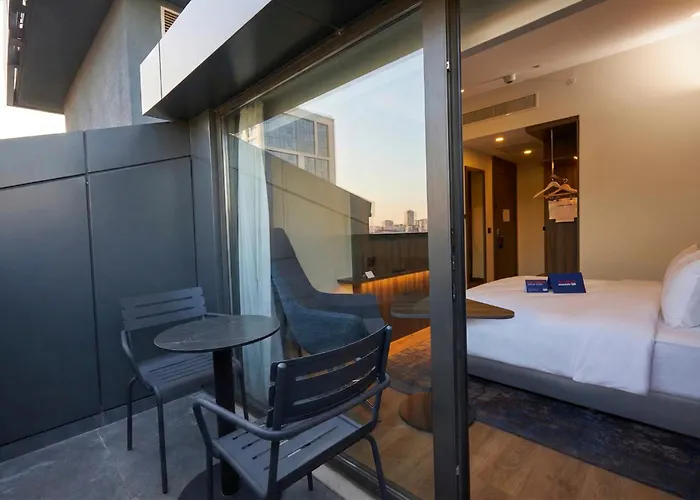 Holiday Inn Express Istanbul - Airport Arnavutkoy By Ihg