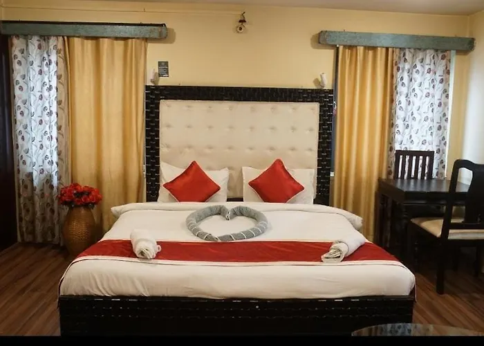 Heavenwood Heritage Hotel By Urban Inn Resorts Srinagar 
