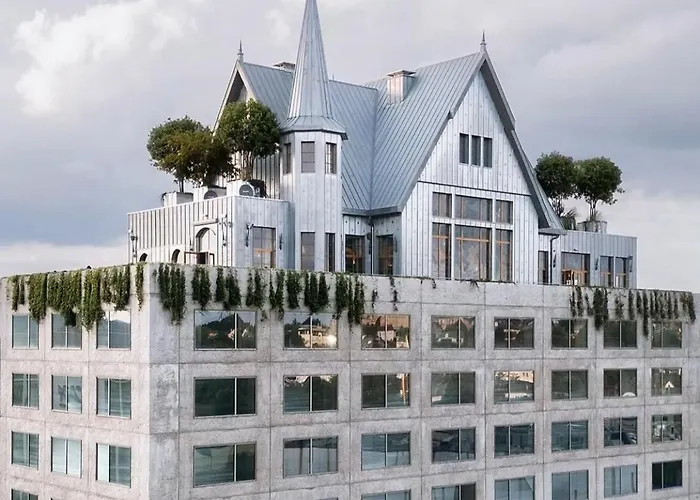 Maison Heler Metz, Curio Collection By Hilton