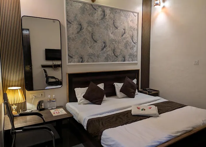 Hotel Nidhivan Dham Mathura