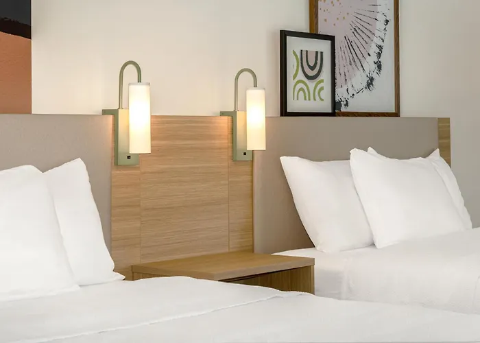 Spark By Hilton Montreal Midtown