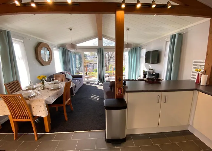 Sunset Lodge Poole