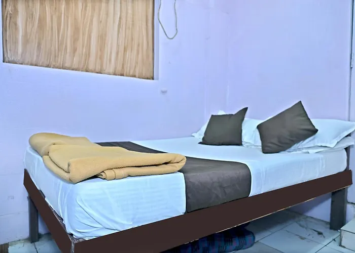 Gariib Nawaz Guest House Mumbai