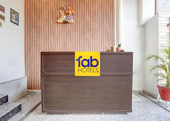 Fabhotel Swastik Villa Varanasi
