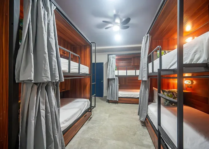Ozeano Hotel & Surf Bar Jaco