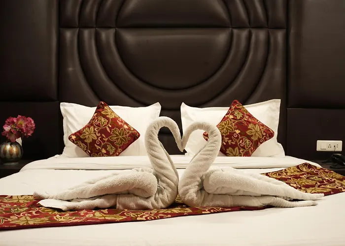 Hotel Park Plaza Srinagar
