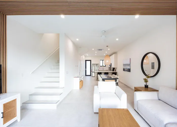 Seascape Townhomes On Gracebay The Bight Settlements