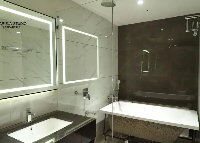 Hotel Shubham Prestige Rc Puram Lingampalli