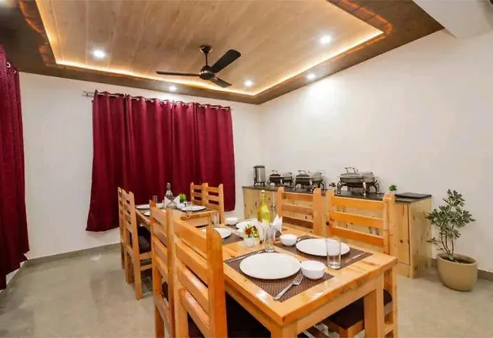 Pinnacle View Manali 