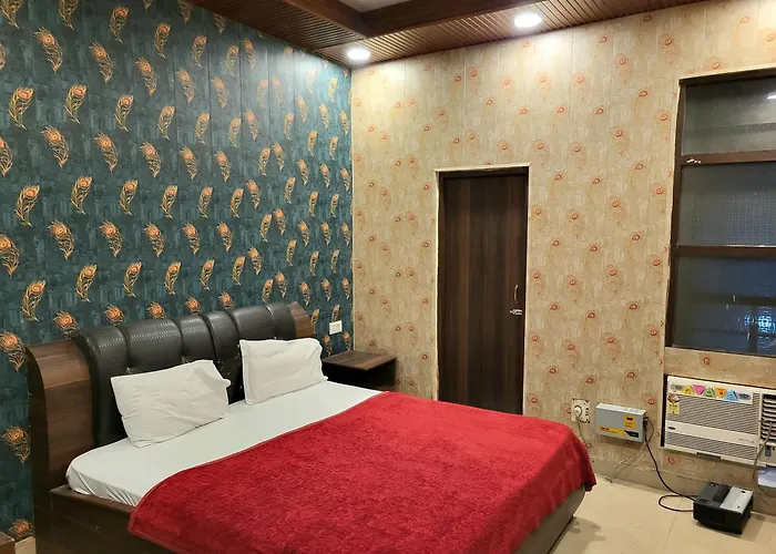Hotel Yash International Kushinagar