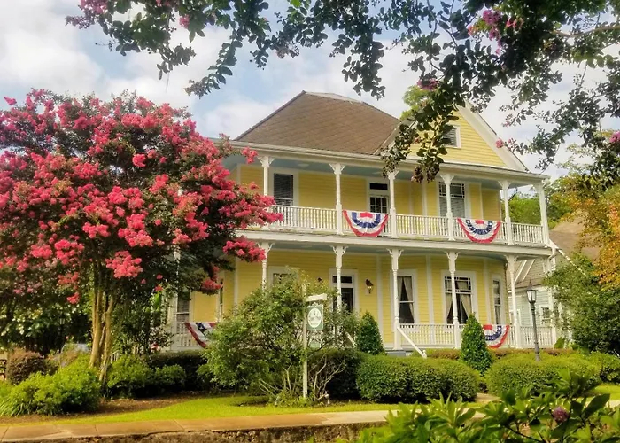 The Queen Anne Bed & Breakfast Natchitoches