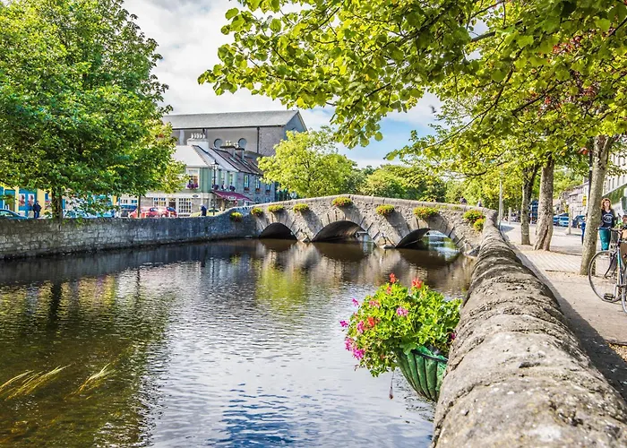 The Grace Westport Estate Hotel