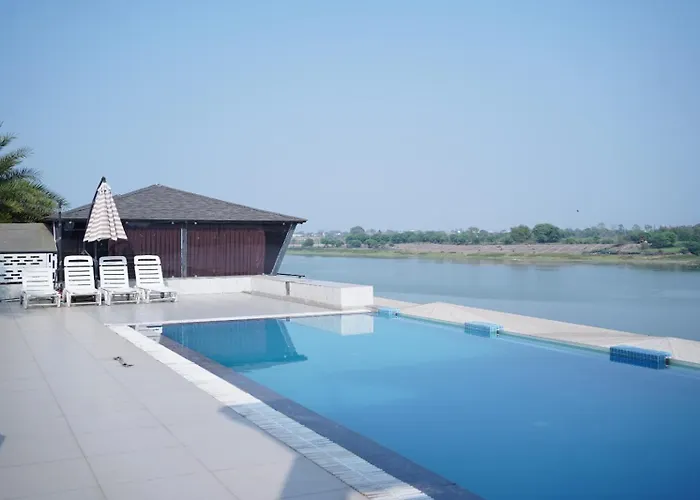 Riviera Resort And Hotel Durg