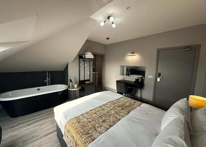 Amorist Hotel Dunfermline