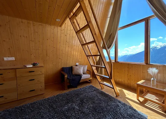 Awe Glamping Hotel Manali 