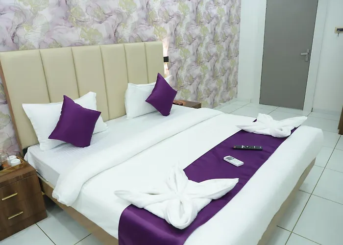 Hotel White House Navi Mumbai