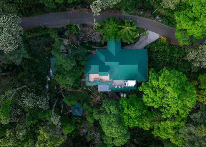 Aroma Hills Resort Munnar Devikolam