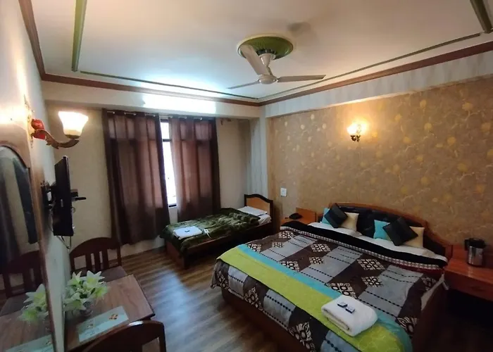 Hotel Al-Mehar -Best - 3 Star Hotel Luxury Hotel Srinagar 