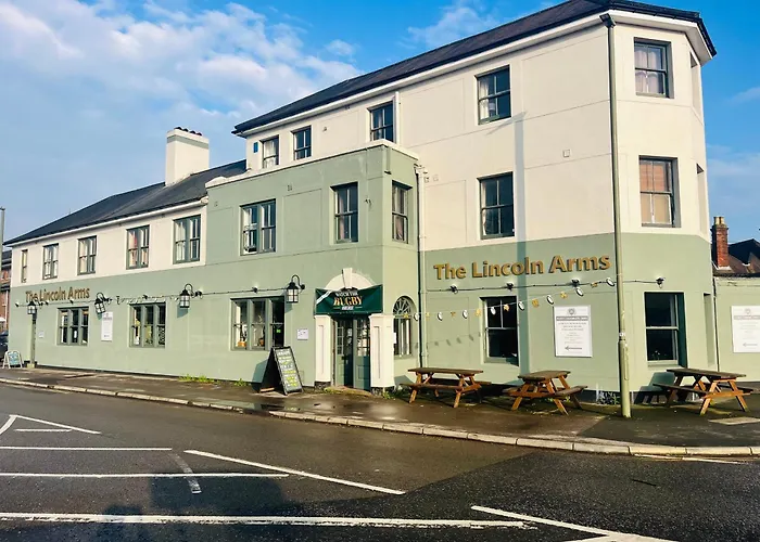 The Lincoln Arms Pub & Rooms Dorking