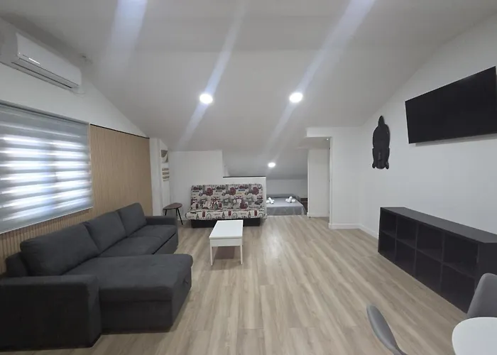 Hostal NV Palacio Congresos y AirPort Málaga