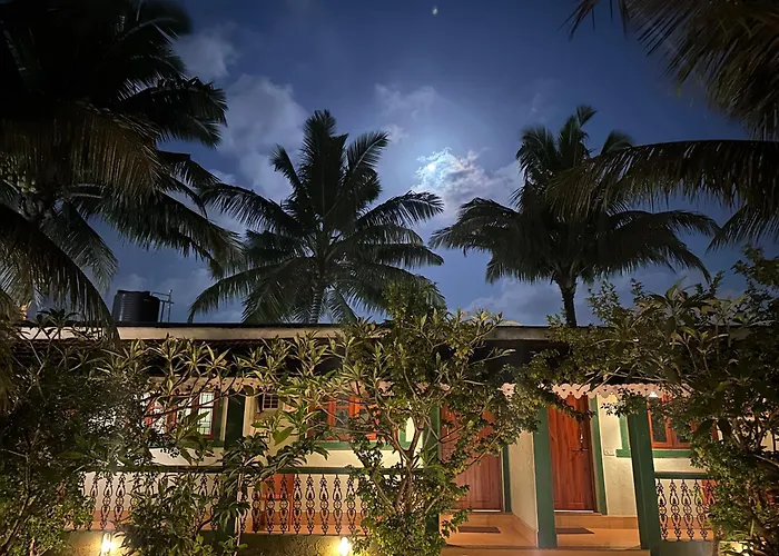 Golden Pearl Beach Resort Baga