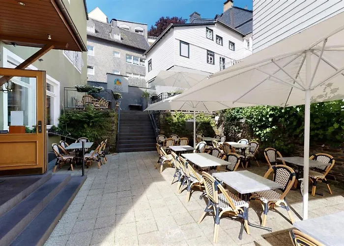 Hotel Alt Montjoie