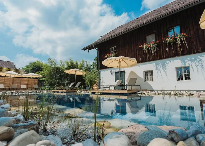 Der Schlosswirt Zu Anif - Biedermeierhotel Und Restaurant