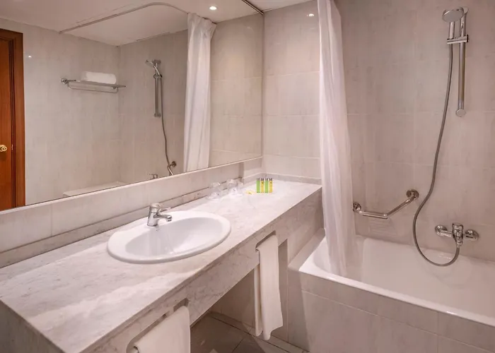 Ciudad De Castelldefels Hotel