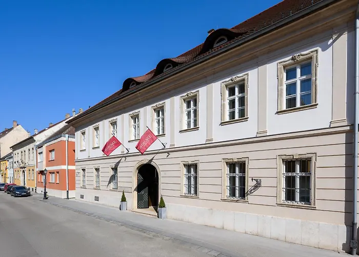 Buda Castle Hotel Будапешт