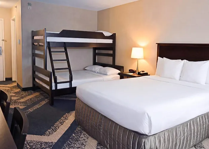 Skyline Hotel & Waterpark Niagara Falls