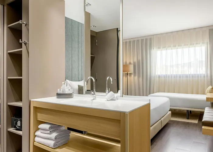 Ac Hotel Sants By Marriott Barcelona