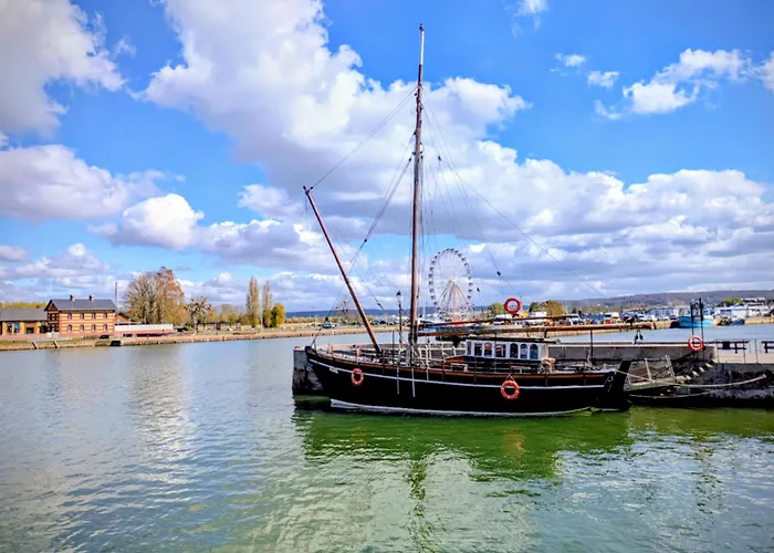 Entre Terre Et Mer Honfleur