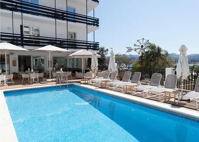 Es Mitjorn Hotel San Antonio Abad
