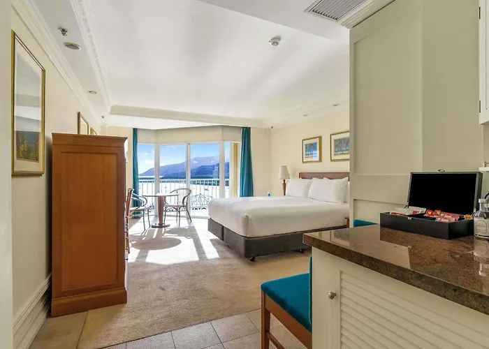 Pullman Cairns International Hotel