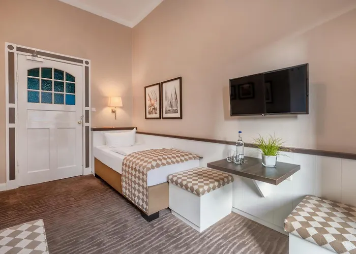 Hotel Strandschloesschen Lubeck