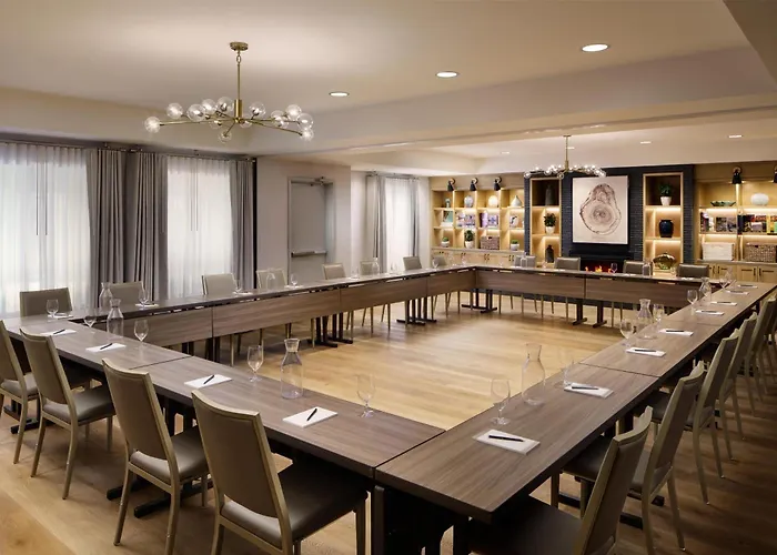 Martis Valley Lodge, Tapestry Collection By Hilton Truckee