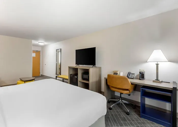 Comfort Inn & Suites Glenwood Springs On The River