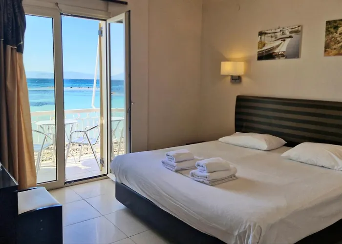 Plaza Hotel Aegina
