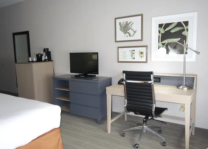 Country Inn & Suites By Radisson, Round Rock, Tx