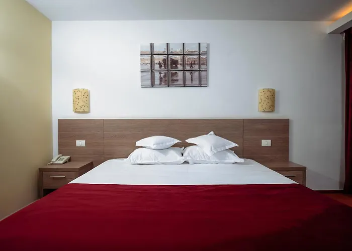 Hotel Herastrau Bükreş