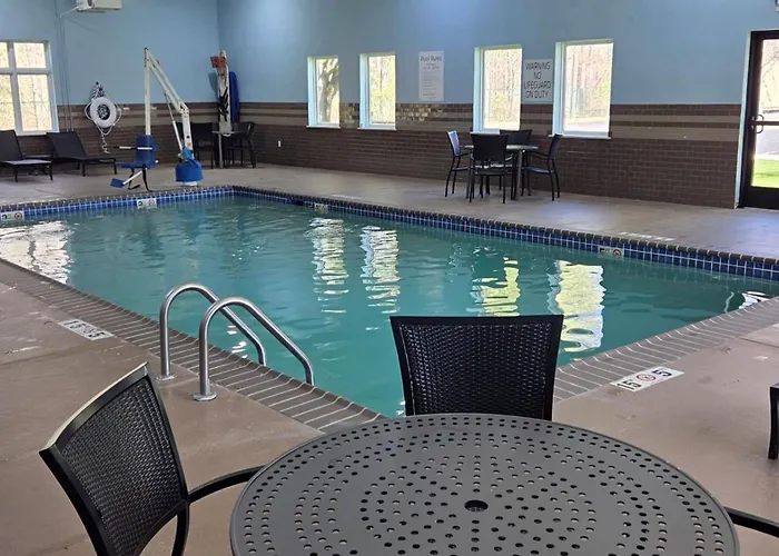 Holiday Inn Express Hotel & Suites Vineland Millville By Ihg