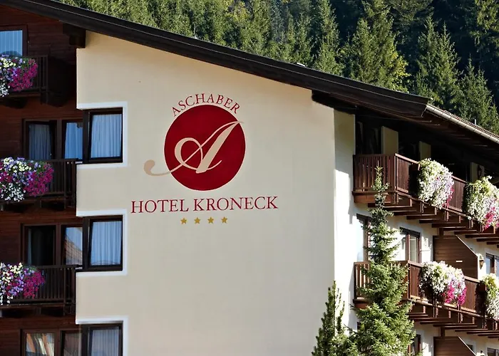 Hotel Kroneck Kirchberg in Tirol