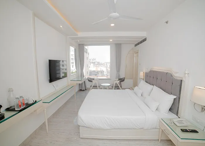 Pearl Courtyard Hotel Varanasi