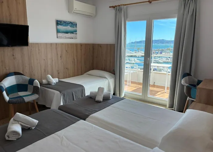 Hostal Santa Clara L'Estartit