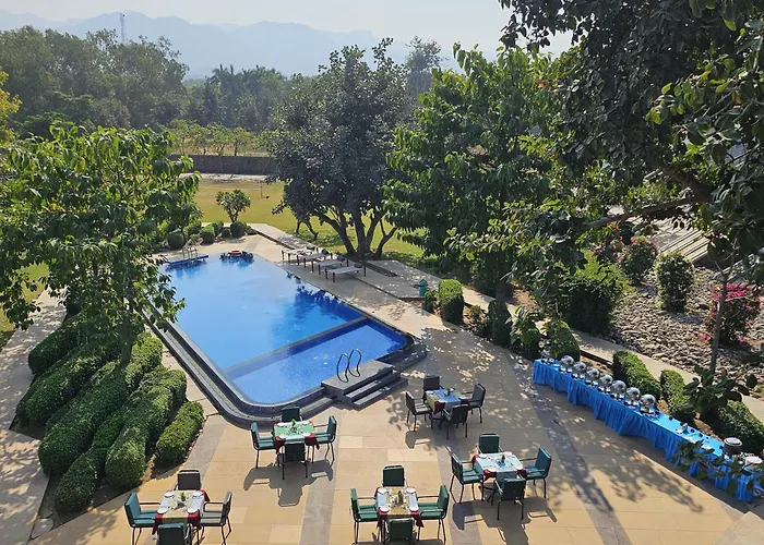 Mana Ranakpur Hotel