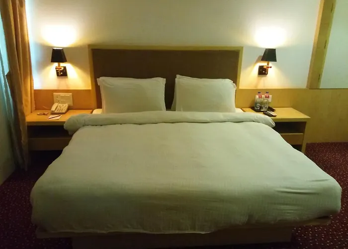 Top3 Lords Resort Bhavnagar