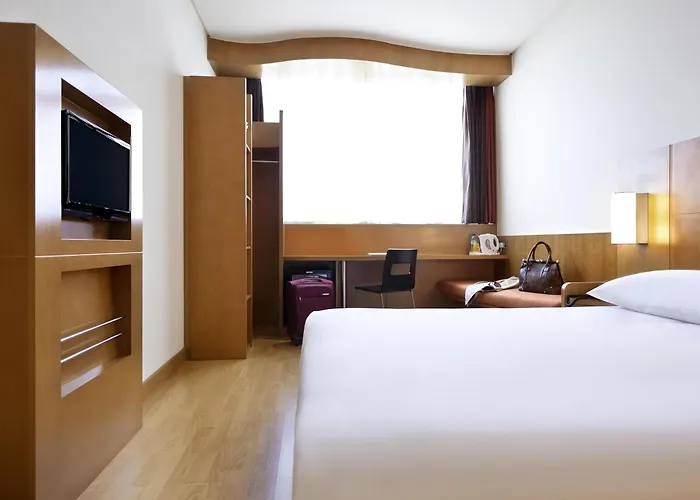 Ibis Abu Dhabi Gate Hotel